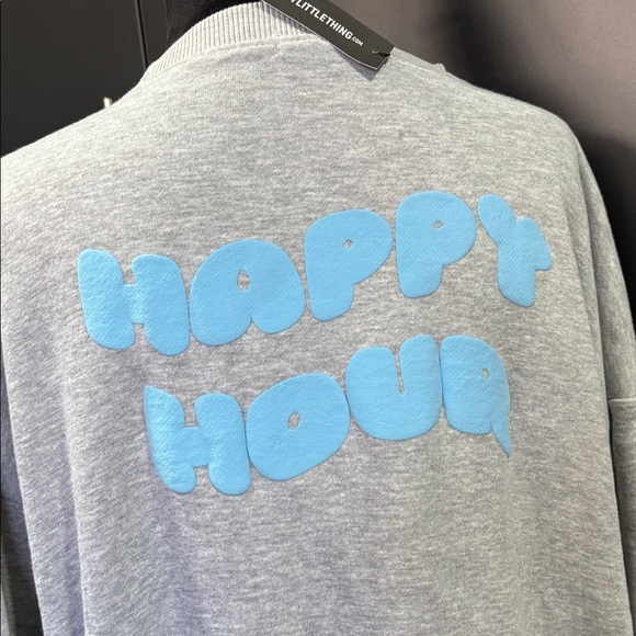 PrettyLittleThing Oversized, happy hour logo front/back gray marl sweatshirt - Picture 1 of 12